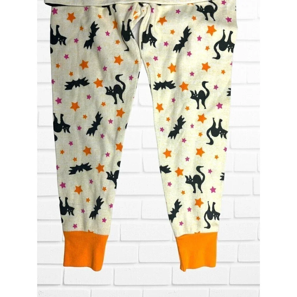 Minnie Mouse Girls Pajama Set Size 4 Halloween‎ Everythings Better With Magic